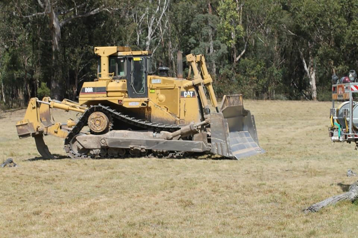 Dozer Hire NSW Peters Earthmoving